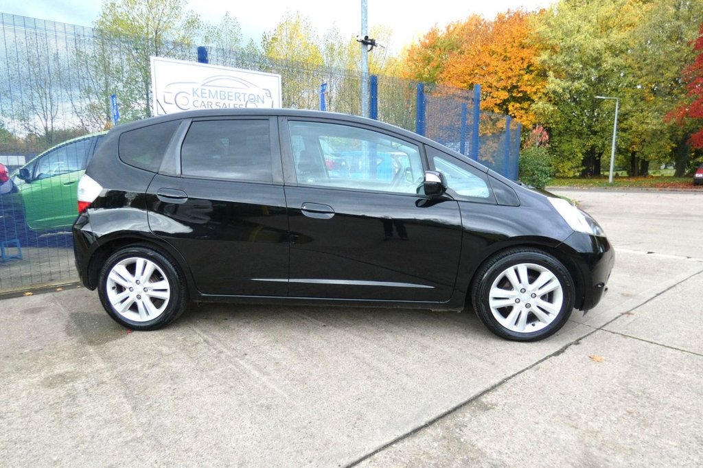 Used Honda Jazz 2010 for sale - 76291975: Photo 4