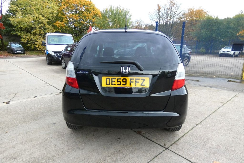 Used Honda Jazz 2010 for sale - 76291975: Photo 7