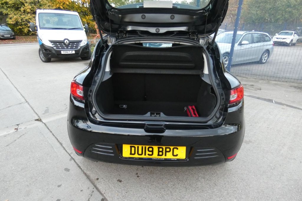 Used Renault Clio 2019 for sale - 76527214: Photo 8