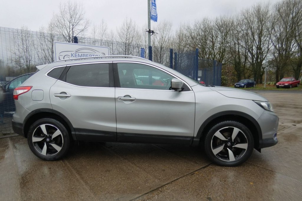 Used Nissan Qashqai 2016 for sale - 76724531: Photo 4