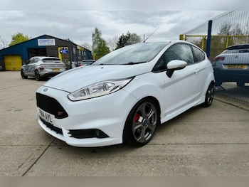 Used Ford Fiesta 2014 for sale - 78272440: Photo