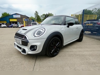 Used MINI Hatch 2019 for sale - 78749547: Photo