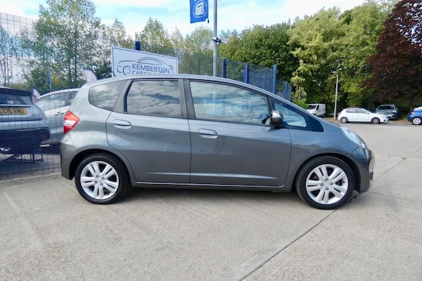 Used Honda Jazz 2014 for sale - 75527729: Photo 4