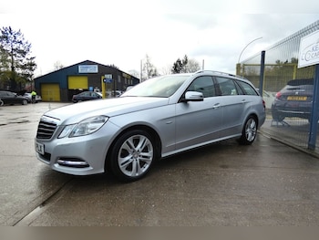 Used Mercedes-Benz E Class 2010 for sale - 76686666: Photo