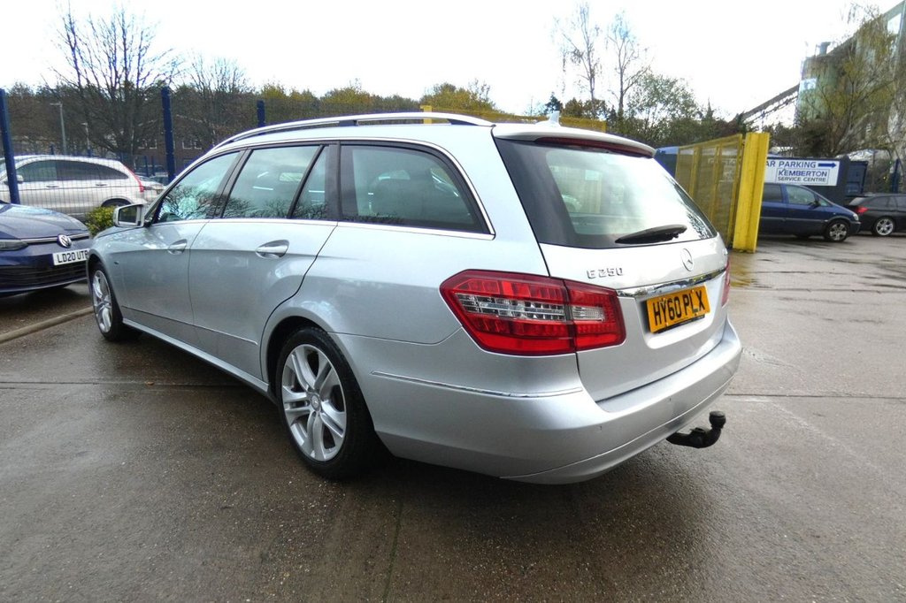 Used Mercedes-Benz E Class 2010 for sale - 76686666: Photo 6