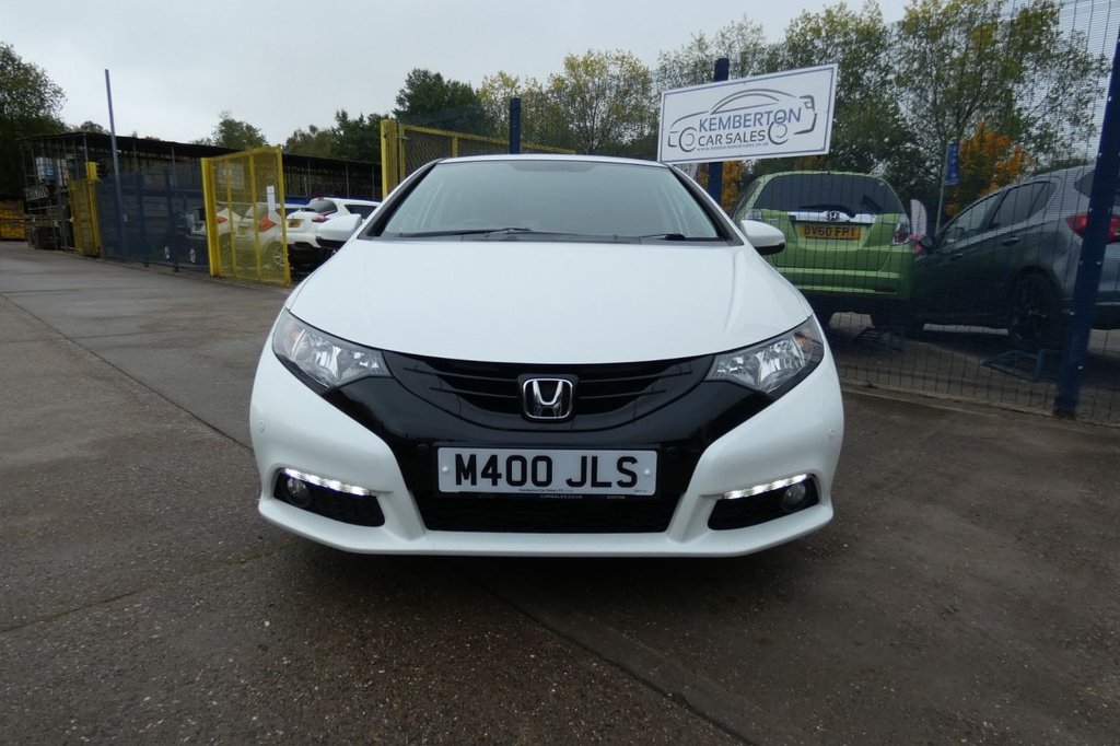 Used Honda Civic 2014 for sale - 76250090: Photo 2