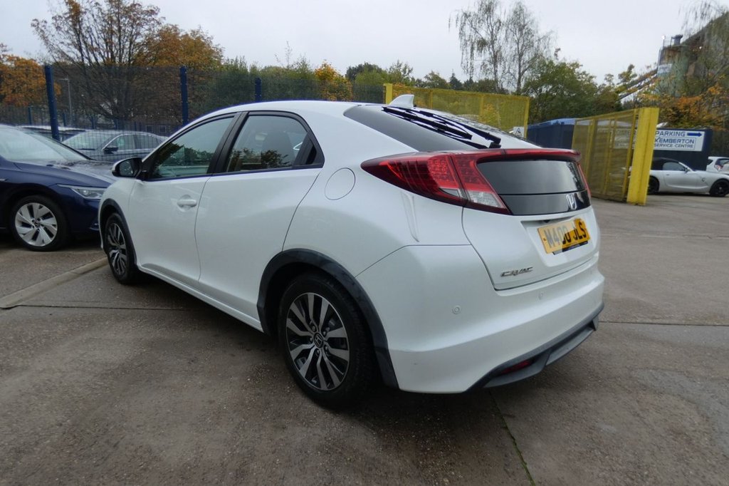 Used Honda Civic 2014 for sale - 76250090: Photo 6