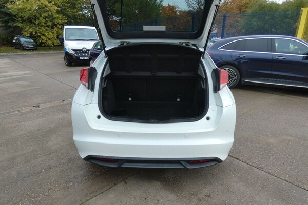 Used Honda Civic 2014 for sale - 76250090: Photo 8