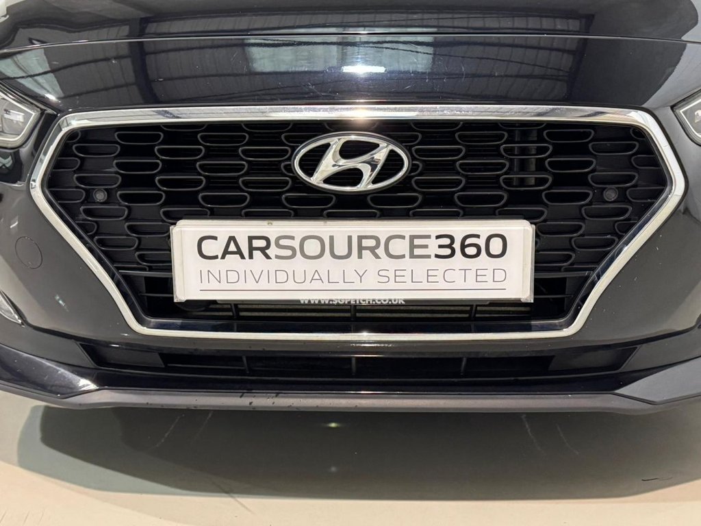 Used Hyundai i30 2019 for sale - 77608401: Photo 8