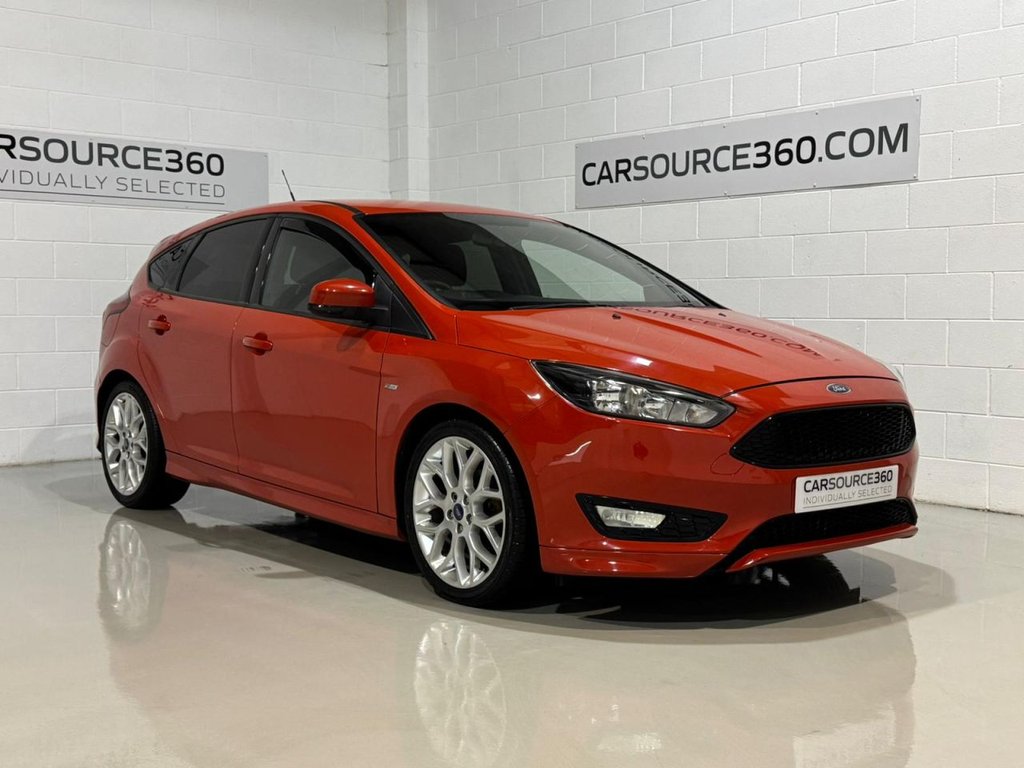 Used Ford Focus 2017 for sale - 77525949: Photo 2