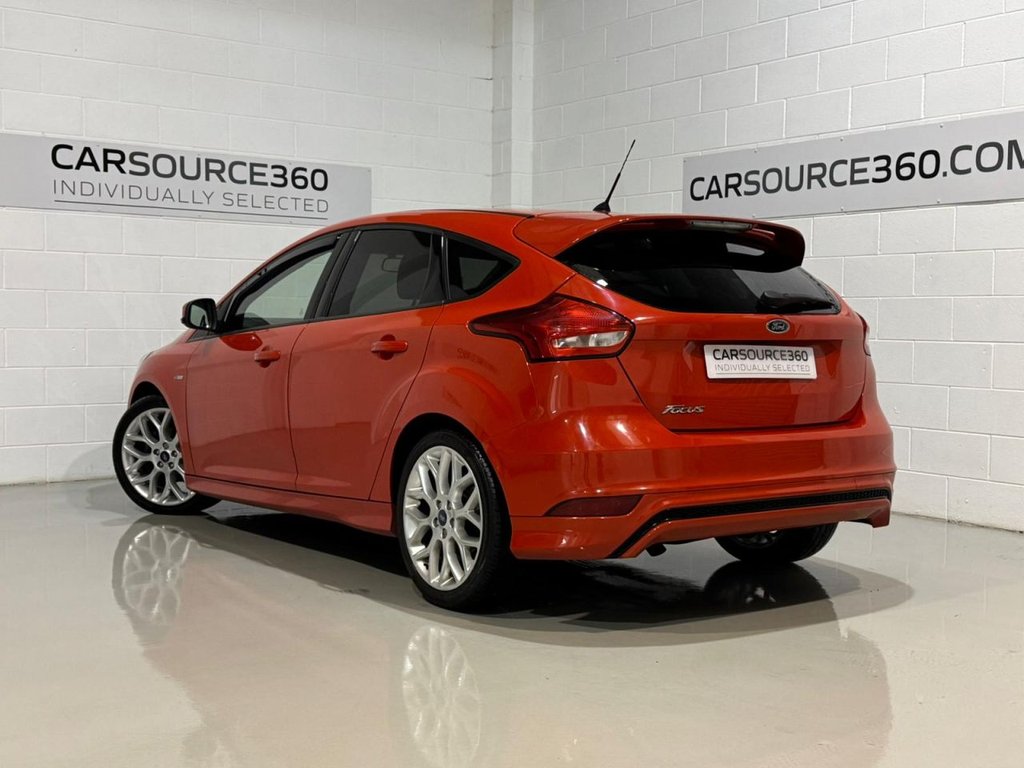 Used Ford Focus 2017 for sale - 77525949: Photo 3