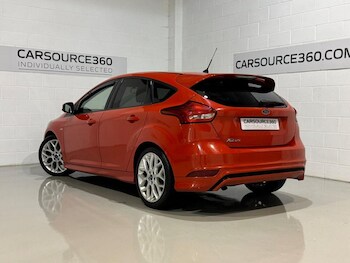 Used Ford Focus 2017 for sale - 77525949: Photo