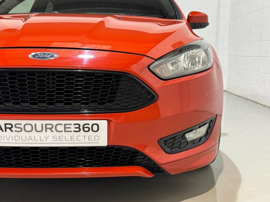 Used Ford Focus 2017 for sale - 77525949: Photo 9