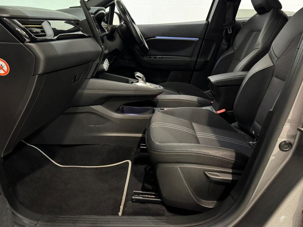 Used Renault Captur 2023 for sale - 77232048: Photo 46