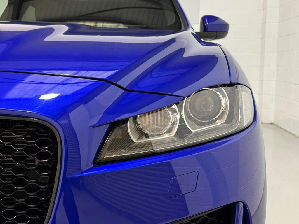 Used Jaguar F-Pace 2018 for sale - 77328332: Photo 9