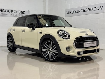 Used MINI Hatch 2021 for sale - 77369838: Photo