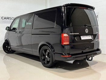Used Volkswagen Transporter 2017 for sale - 78612212: Photo