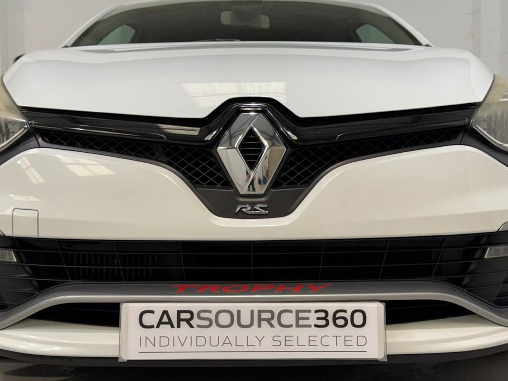 Used Renault Clio 2015 for sale - 77941670: Photo 16