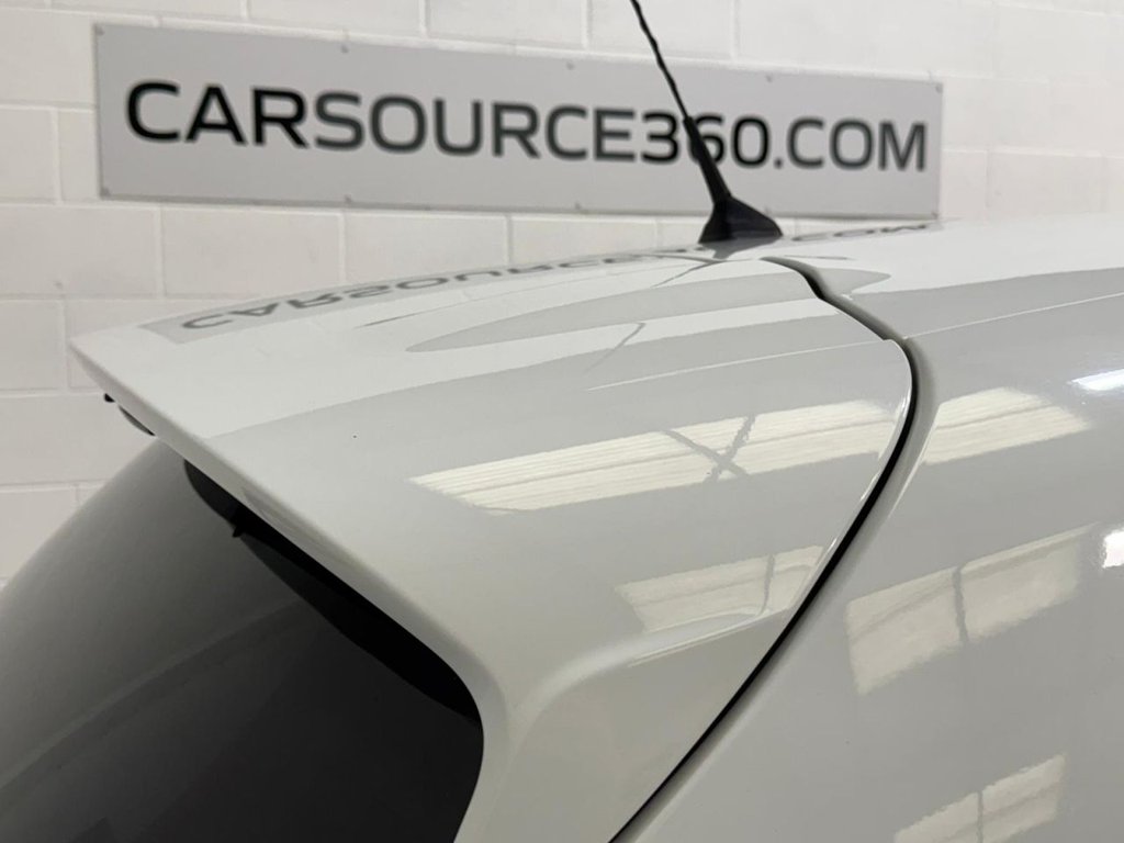 Used Renault Clio 2015 for sale - 77941670: Photo 25