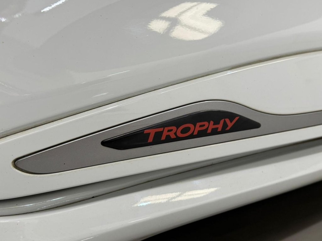 Used Renault Clio 2015 for sale - 77941670: Photo 26