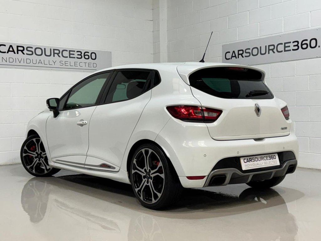 Used Renault Clio 2015 for sale - 77941670: Photo 3