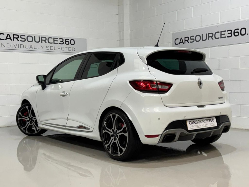 Used Renault Clio 2015 for sale - 77941670: Photo 32