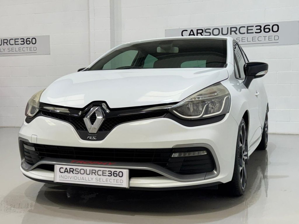 Used Renault Clio 2015 for sale - 77941670: Photo 4