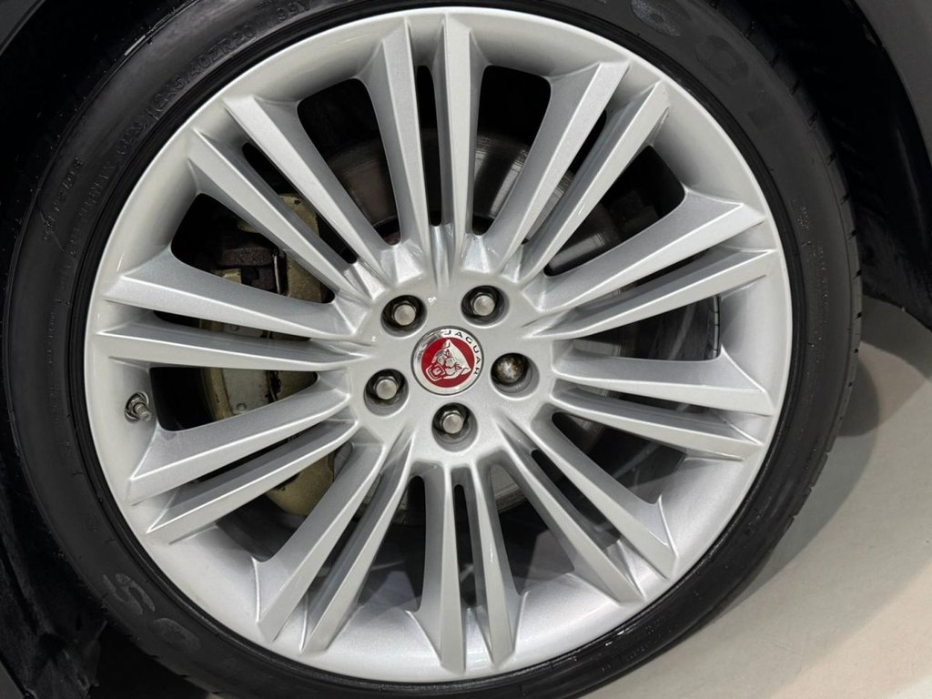 Used Jaguar XJ 2017 for sale - 77792044: Photo 25