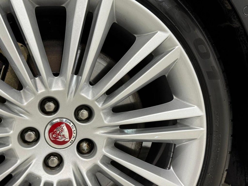 Used Jaguar XJ 2017 for sale - 77792044: Photo 28