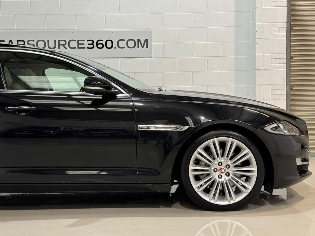 Used Jaguar XJ 2017 for sale - 77792044: Photo 36