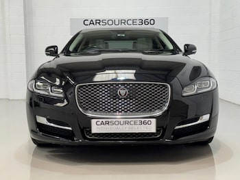 Used Jaguar XJ 2017 for sale - 77792044: Photo