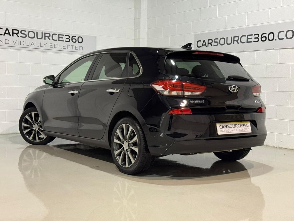 Used Hyundai i30 2019 for sale - 77153361: Photo 3