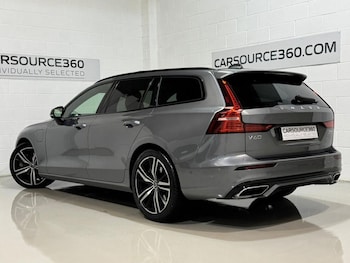 Used Volvo V60 2020 for sale - 78575623: Photo