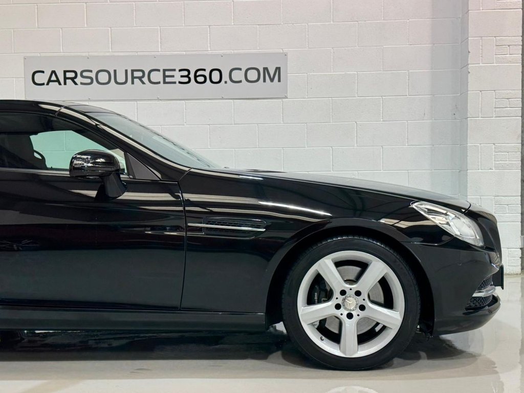 Used Mercedes-Benz SLK 2015 for sale - 77927184: Photo 11