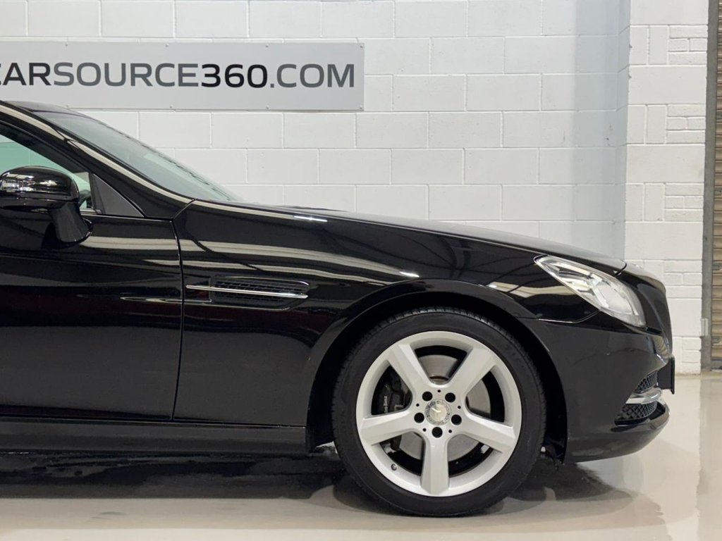 Used Mercedes-Benz SLK 2015 for sale - 77927184: Photo 34