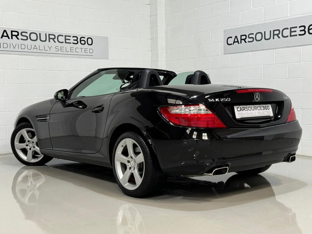 Used Mercedes-Benz SLK 2015 for sale - 77927184: Photo 35