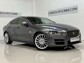 Used Jaguar XE 2018 for sale - 78514353: Photo