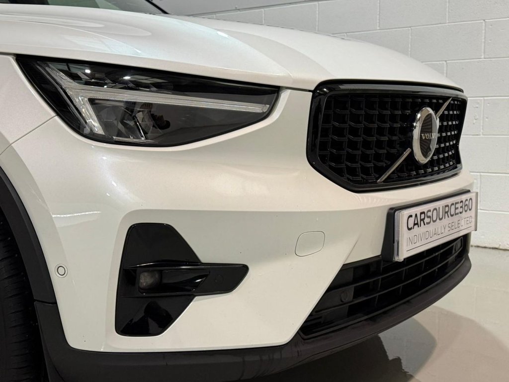 Used Volvo XC40 2023 for sale - 76962083: Photo 12