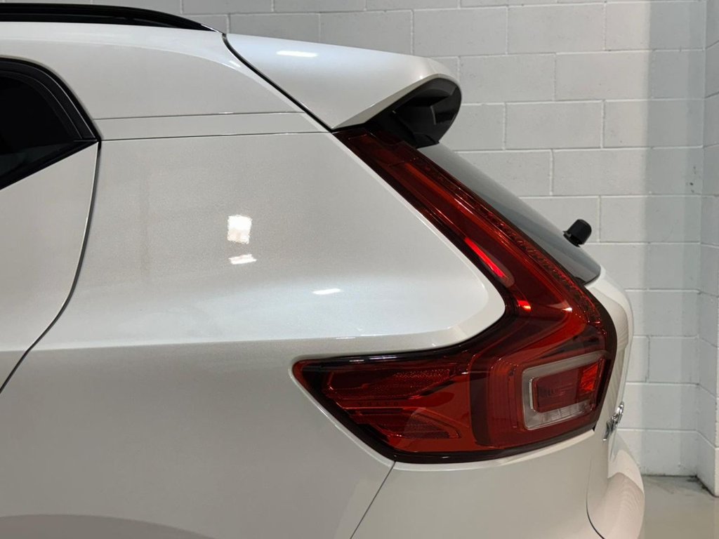 Used Volvo XC40 2023 for sale - 76962083: Photo 32