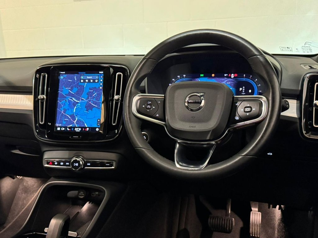 Used Volvo XC40 2023 for sale - 76962083: Photo 41