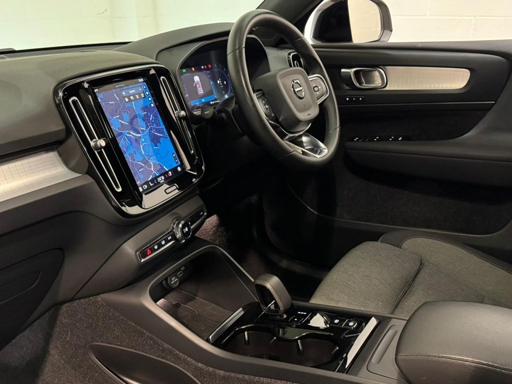 Used Volvo XC40 2023 for sale - 76962083: Photo 42