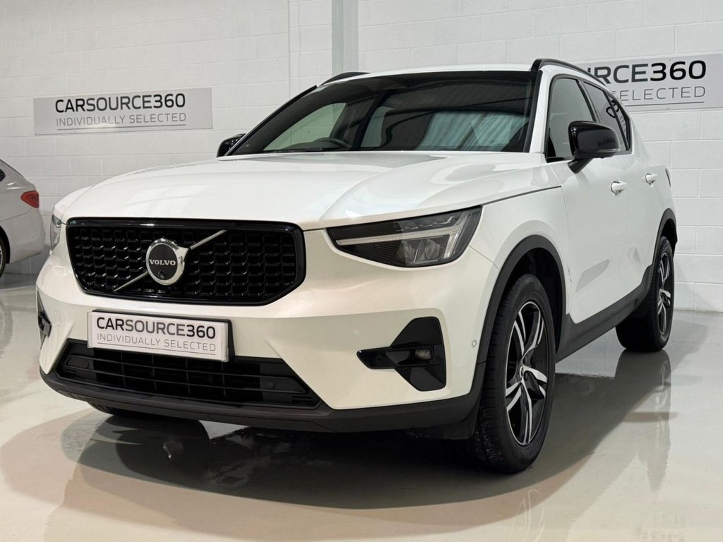 Used Volvo XC40 2023 for sale - 76962083: Photo 5