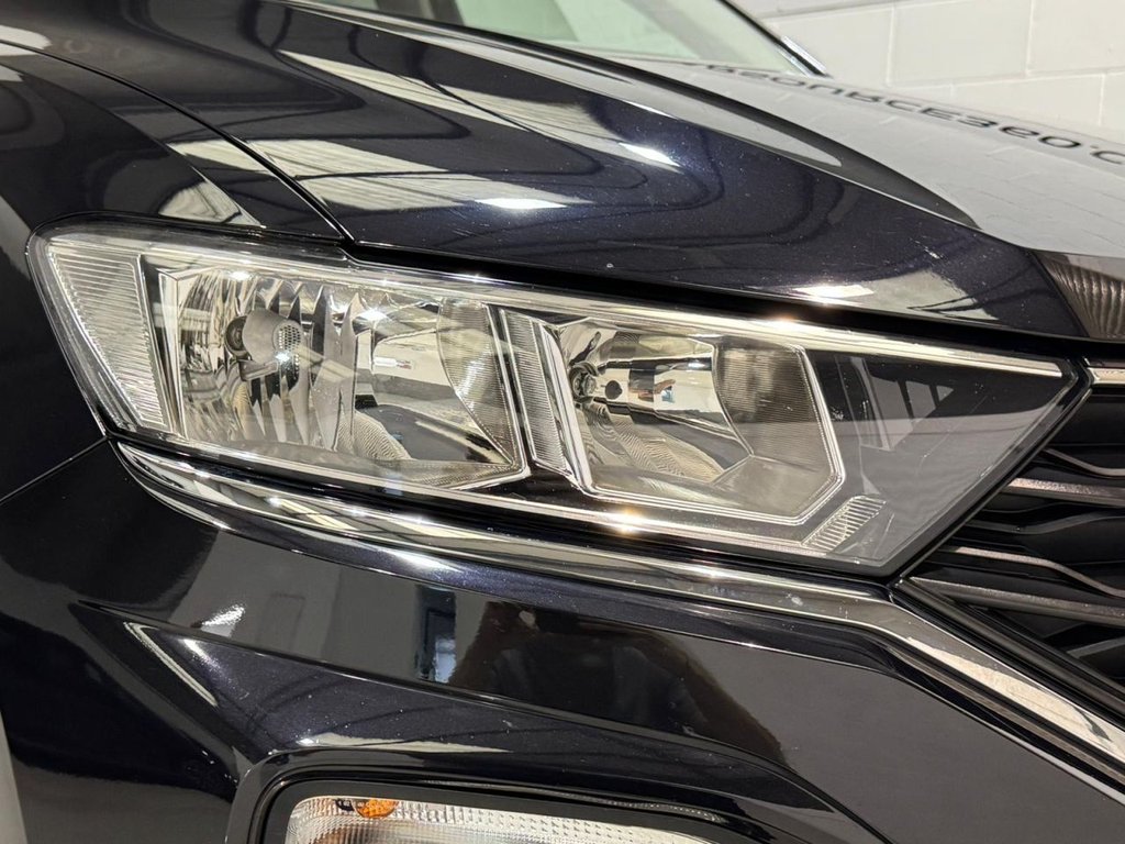 Used Volkswagen T-Roc 2019 for sale - 76962143: Photo 11