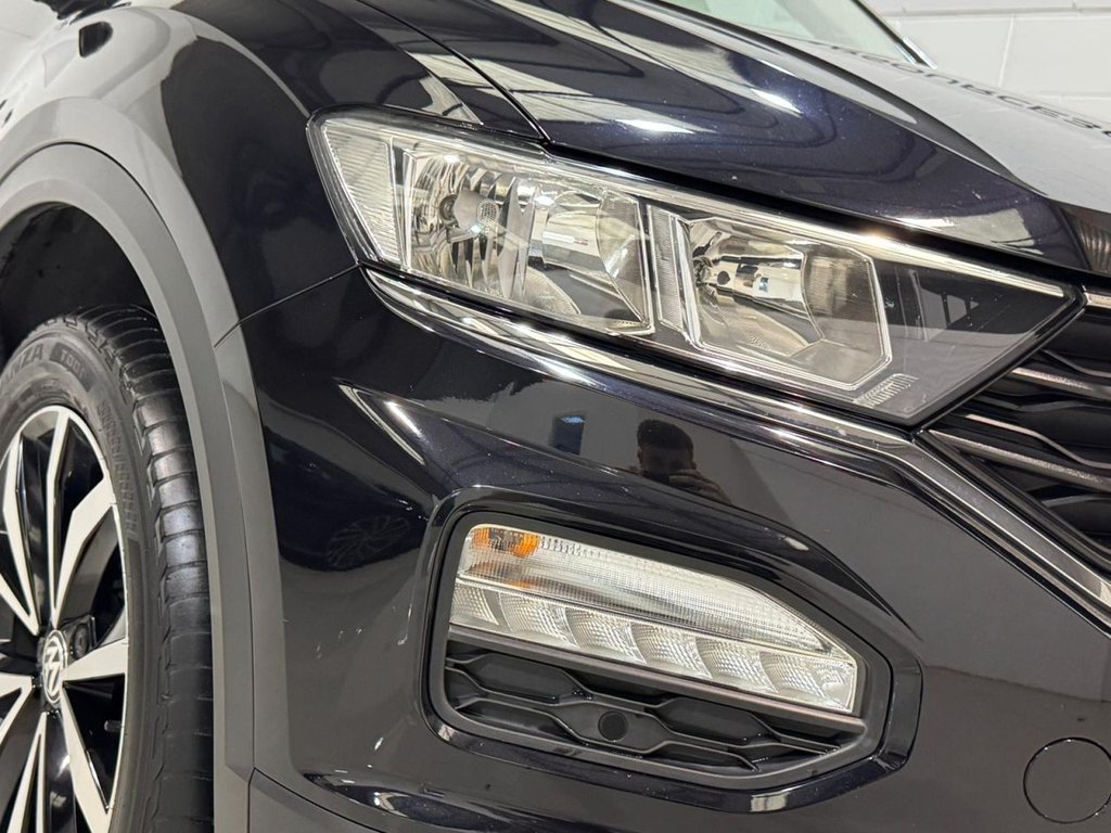 Used Volkswagen T-Roc 2019 for sale - 76962143: Photo 12