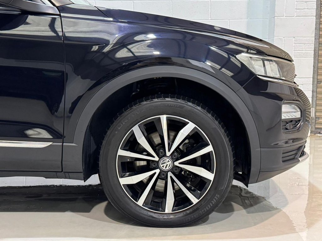 Used Volkswagen T-Roc 2019 for sale - 76962143: Photo 21