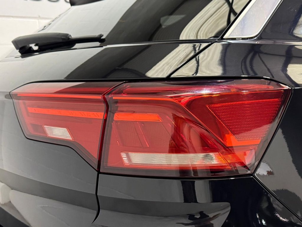 Used Volkswagen T-Roc 2019 for sale - 76962143: Photo 32
