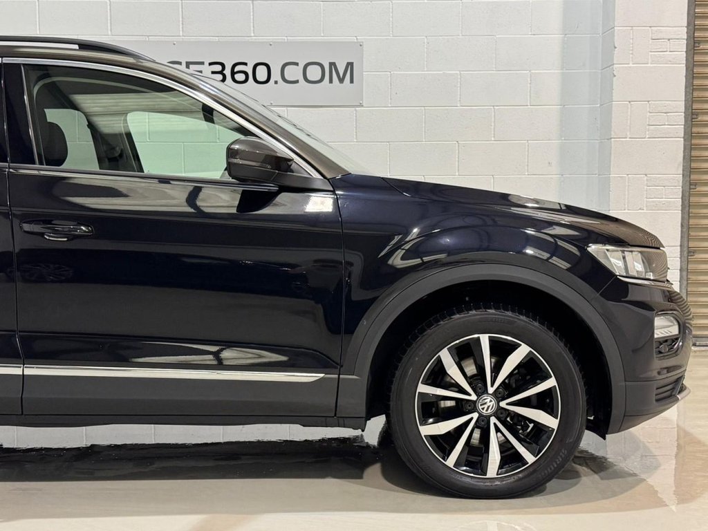 Used Volkswagen T-Roc 2019 for sale - 76962143: Photo 36