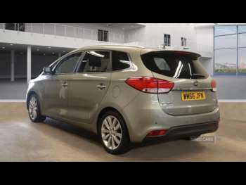 Used Kia Carens 2017 for sale - 75141903: Photo