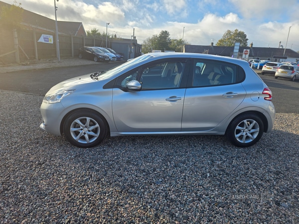 Used Peugeot 208 2015 for sale - 76359586: Photo 5