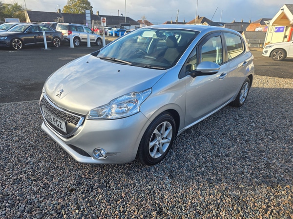 Used Peugeot 208 2015 for sale - 76359586: Photo 6